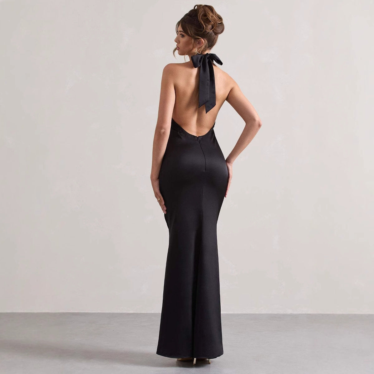 Women's Elegant Halter Neck Satin Evening Gown – Floor-Length