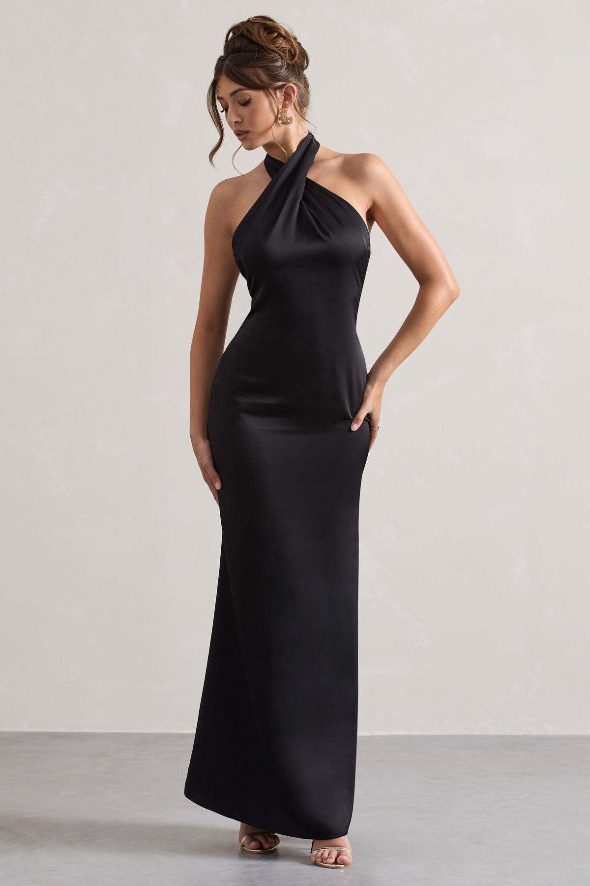 Women's Elegant Halter Neck Satin Evening Gown – Floor-Length